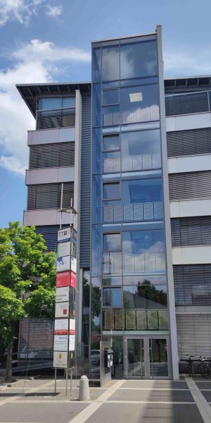 1688826342843-compressed